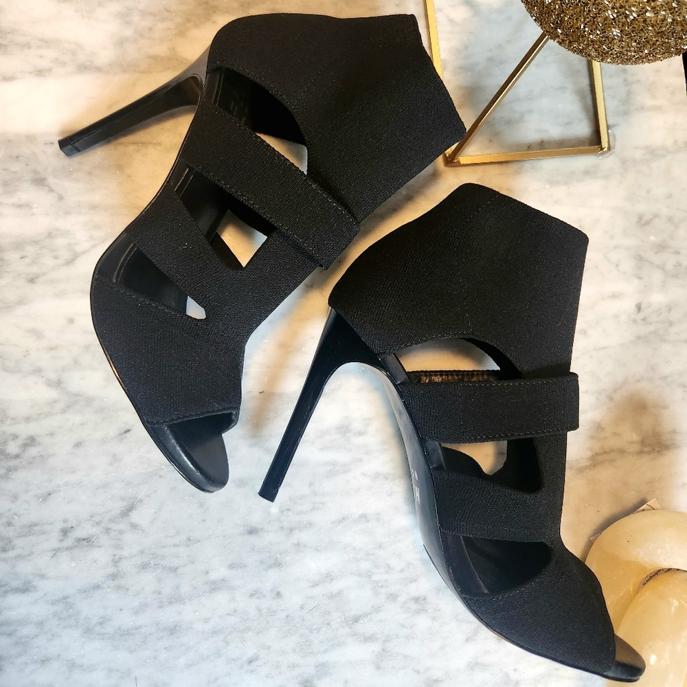 EUC Mix No.6 size 7 black bandage heels. Worn once for an event;very comfy!
